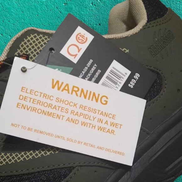 Brand new Aggressor safety steel toe shoes. Size 10.5. Color black/olive green. - Picture 7 of 11